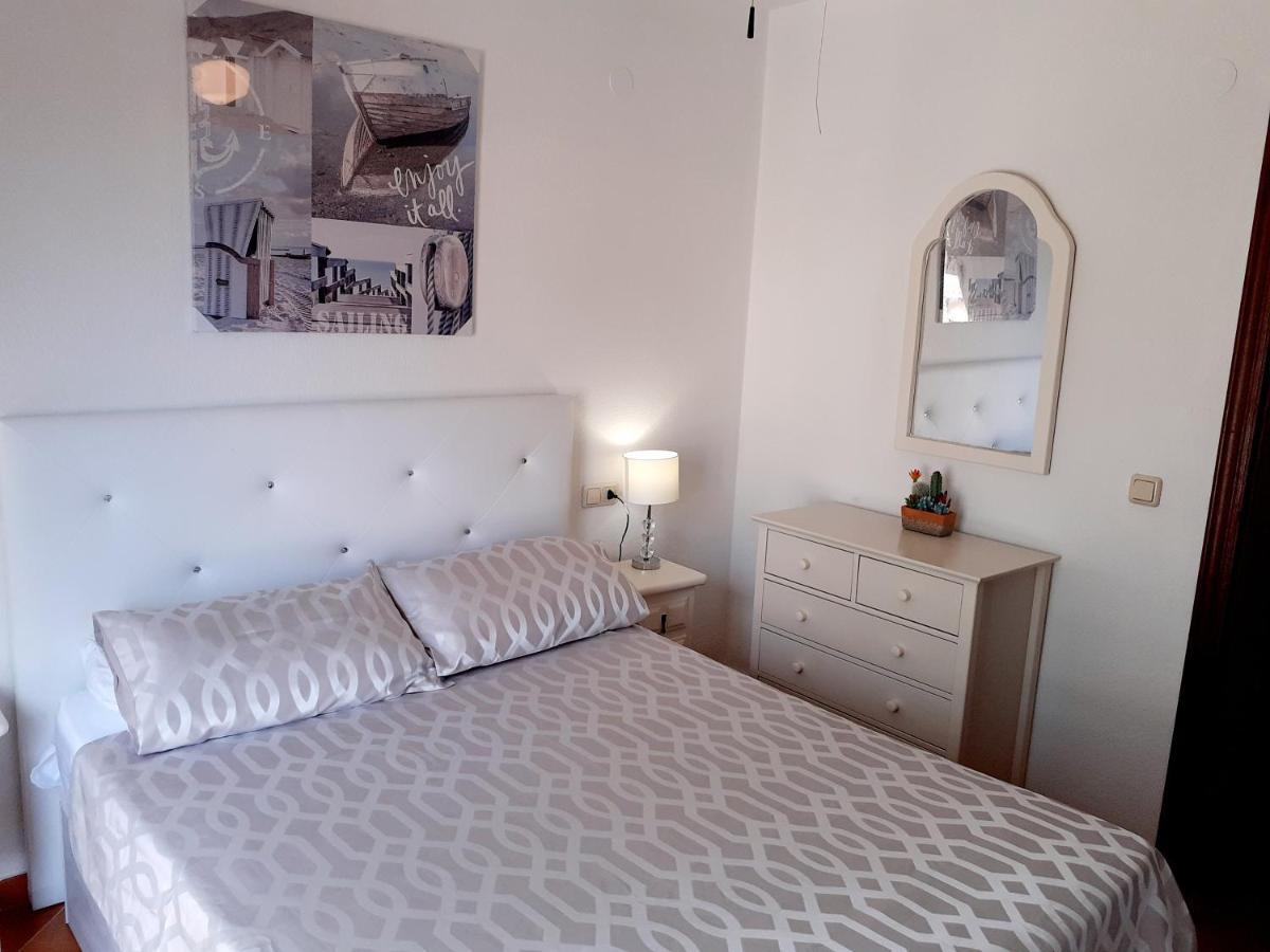 Casa Billarose - Lovely House Overlooking Pool & Walking Distance To The Beach And Restaurants Cabo Roig Bagian luar foto