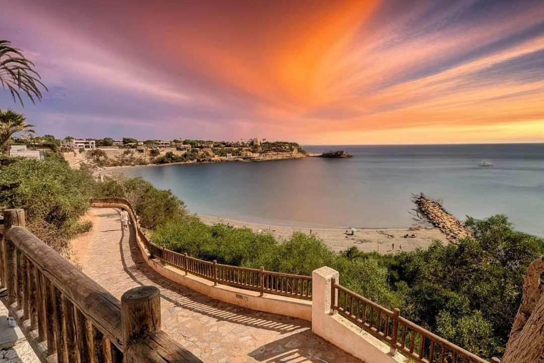 Casa Billarose - Lovely House Overlooking Pool & Walking Distance To The Beach And Restaurants Cabo Roig Bagian luar foto