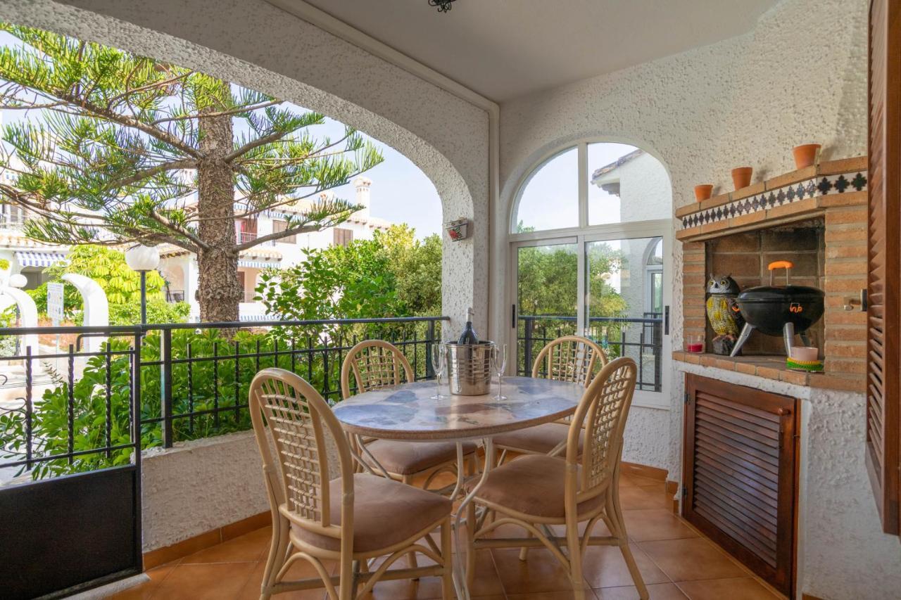 Casa Billarose - Lovely House Overlooking Pool & Walking Distance To The Beach And Restaurants Cabo Roig Bagian luar foto